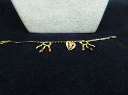 uzzy gf bracelet